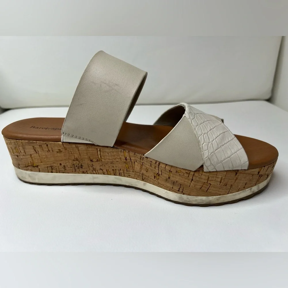 BareTraps Platform Slide Sandals size 9 beige white tan cork summer beach